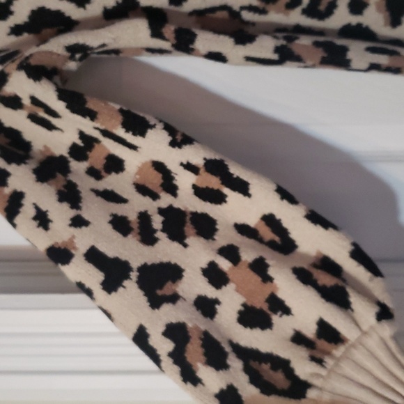 Entro leopard print bubble sleeve sweater - Picture 5 of 6